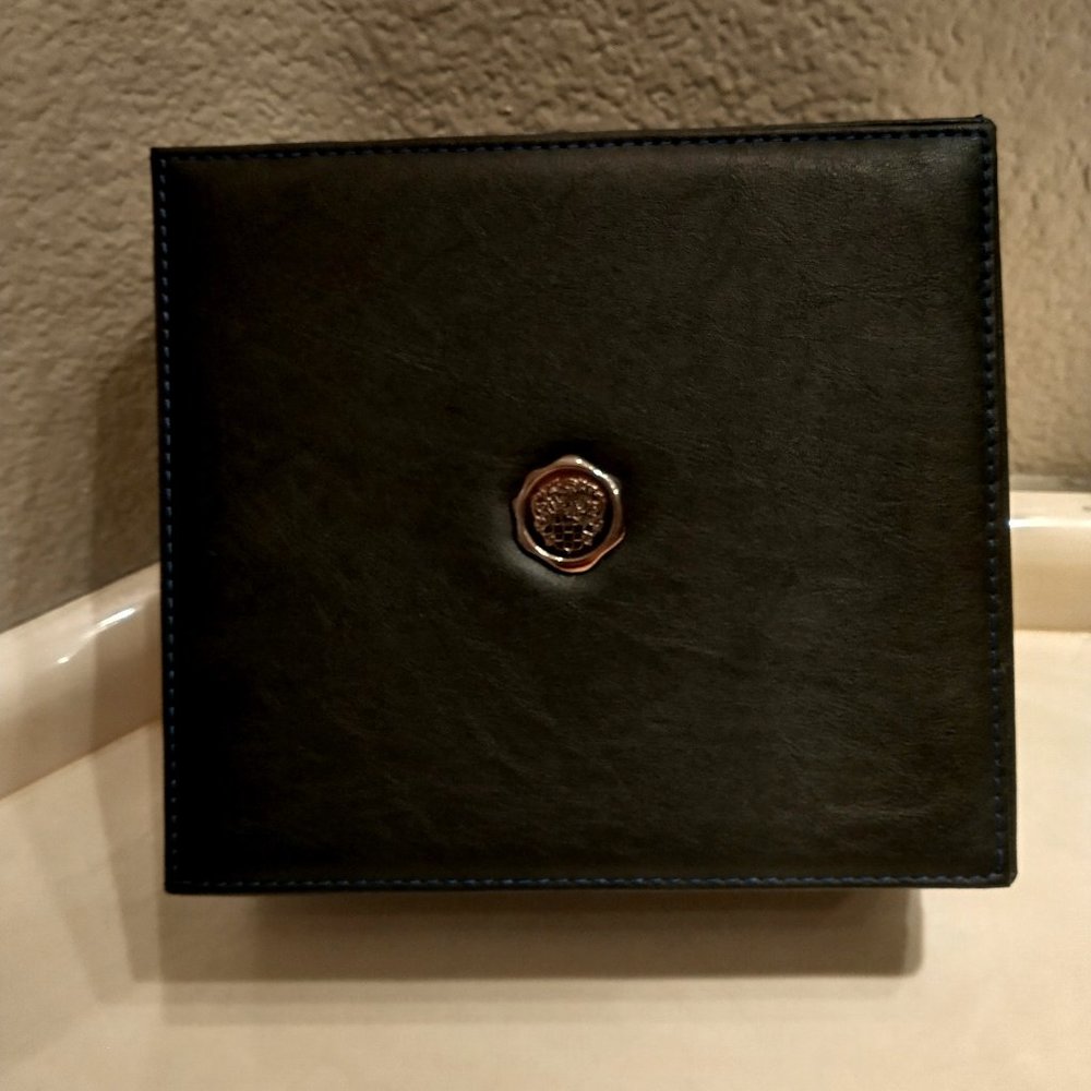 NEW VINCE CAMUTO BLACK BOX